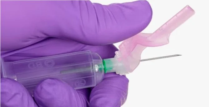 BD Vacutainer® Eclipse™ Blutentnahmenadel grün, G 21 x 1 1/4