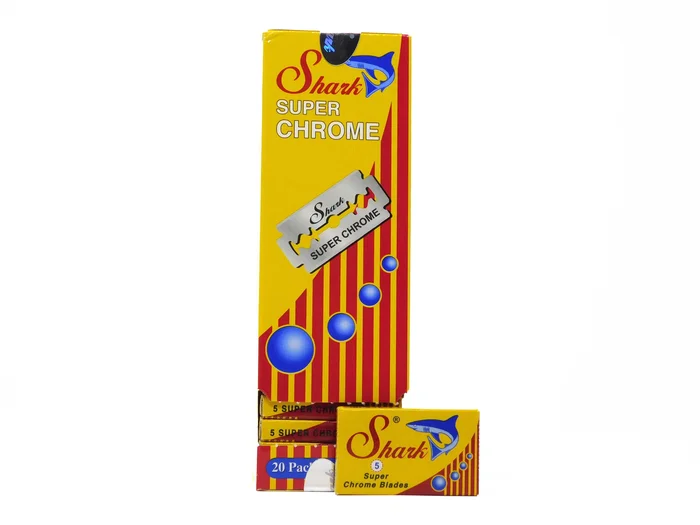 Shark Super Chrome Rasierklingen Box mit 100 Stück
