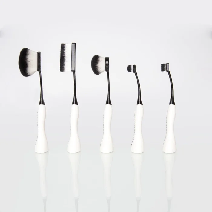 The Flex Collection: 5 Black Recycled Makeup Brush Set